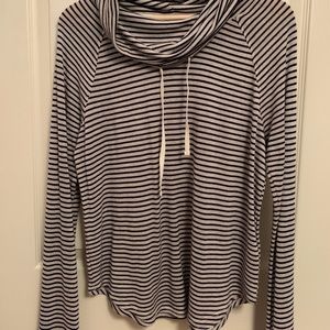 American Eagle Long Sleeve sz S
